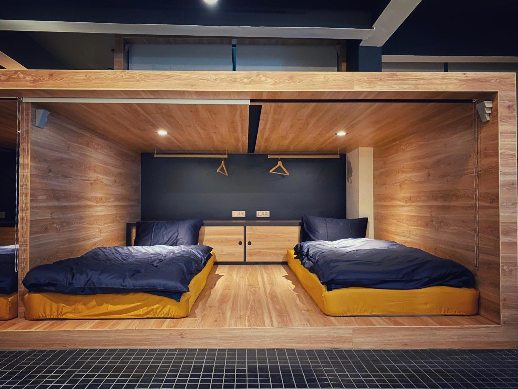 Perbed Hostel-Taichung Station Buitenkant foto